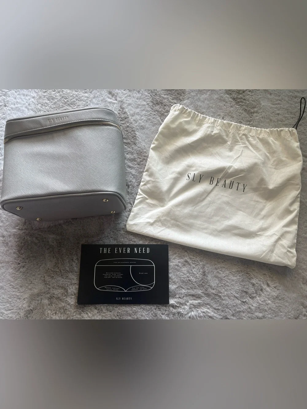 SLY Beauty The Ever Need Makeup Train Case Gray NWOT + Mirror & Brush Case